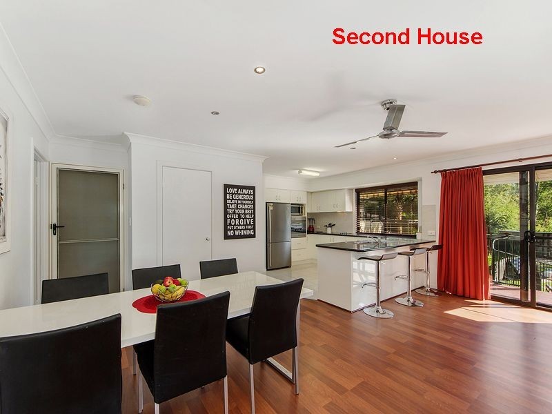 14 Umpara Crescent, Mudgeeraba QLD 4213