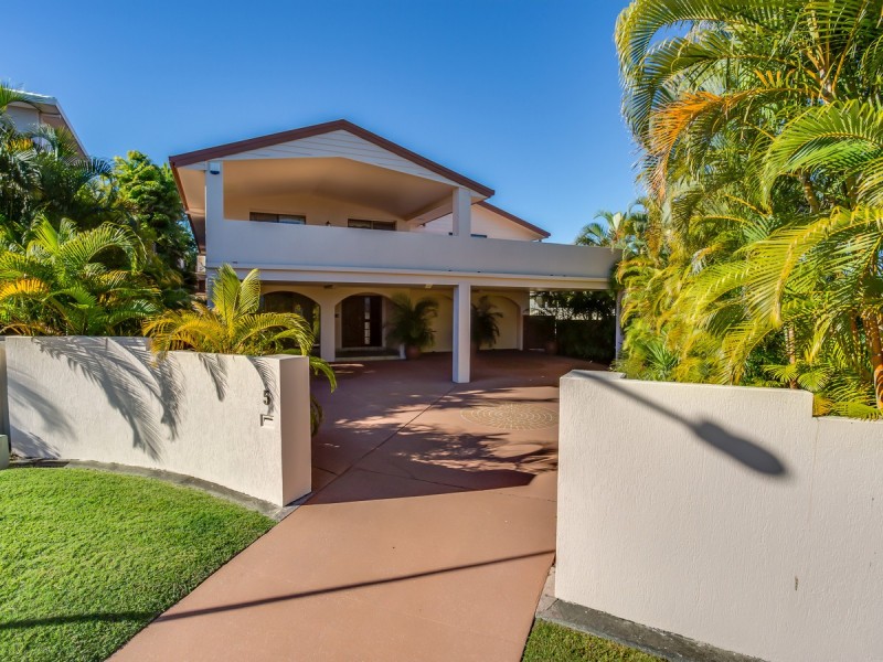 5 Kevin Court, Miami QLD 4220