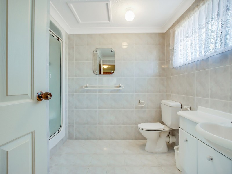 5 Kevin Court, Miami QLD 4220