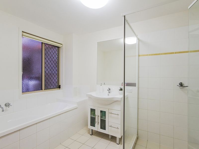 56 Cordyline Drive, Reedy Creek QLD 4227