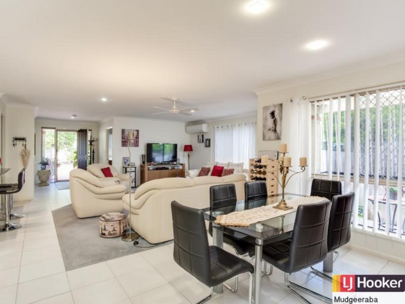 1/77 Kincaid Drive, Highland Park QLD 4211