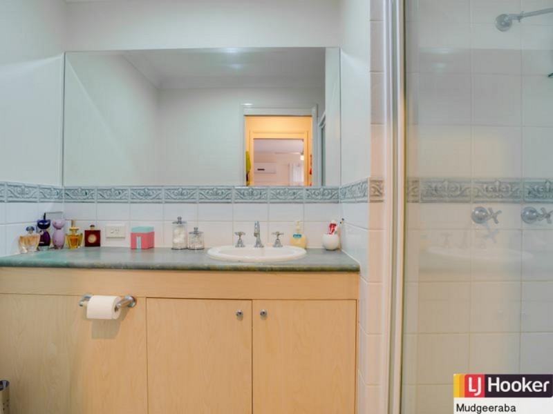 1/77 Kincaid Drive, Highland Park QLD 4211