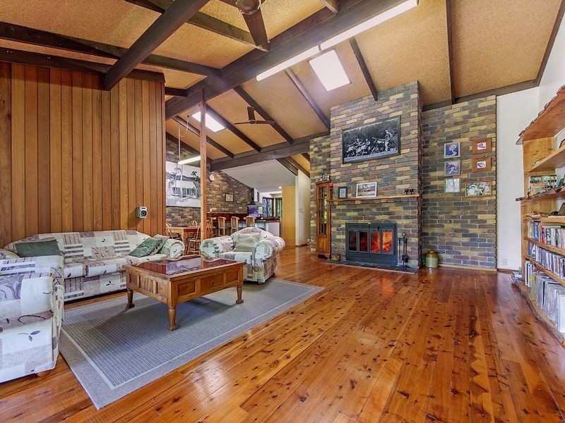 87 Wallaby Drive, Mudgeeraba QLD 4213