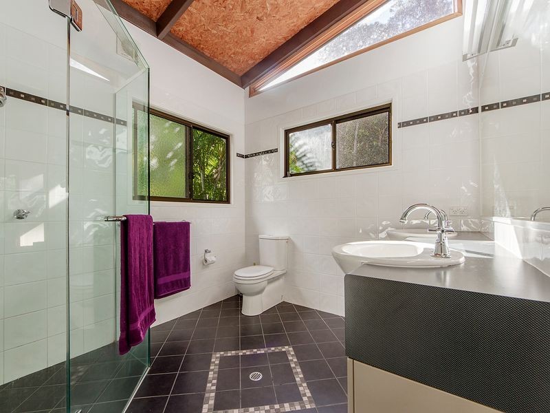 87 Wallaby Drive, Mudgeeraba QLD 4213