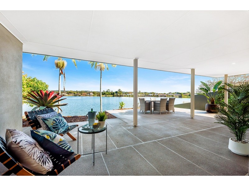 39 Ironbark Street, Elanora QLD 4221