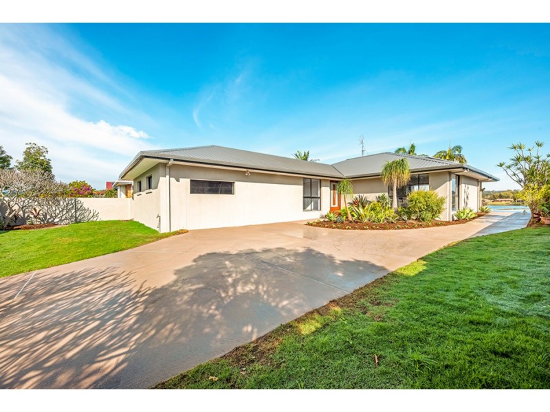 39 Ironbark Street, Elanora QLD 4221