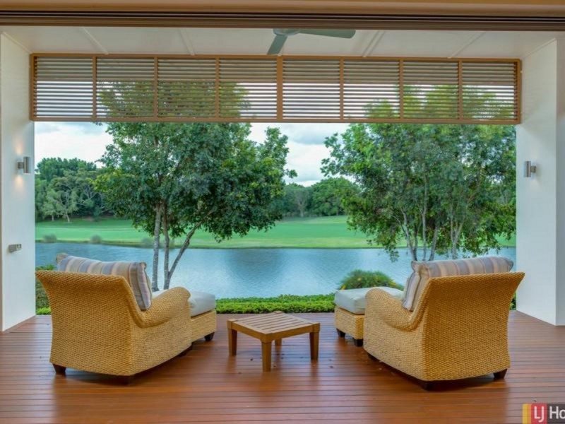 738 Peninsula Drive, Robina QLD 4226