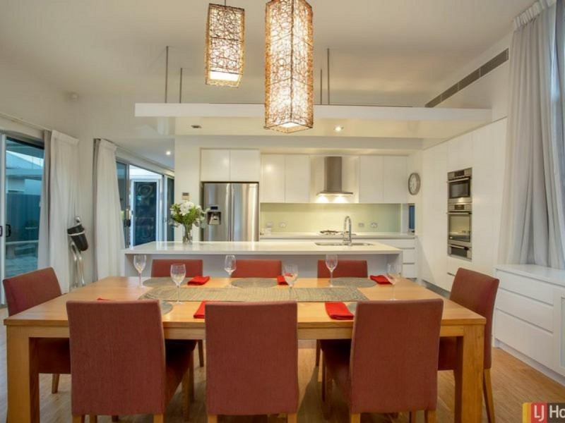 738 Peninsula Drive, Robina QLD 4226