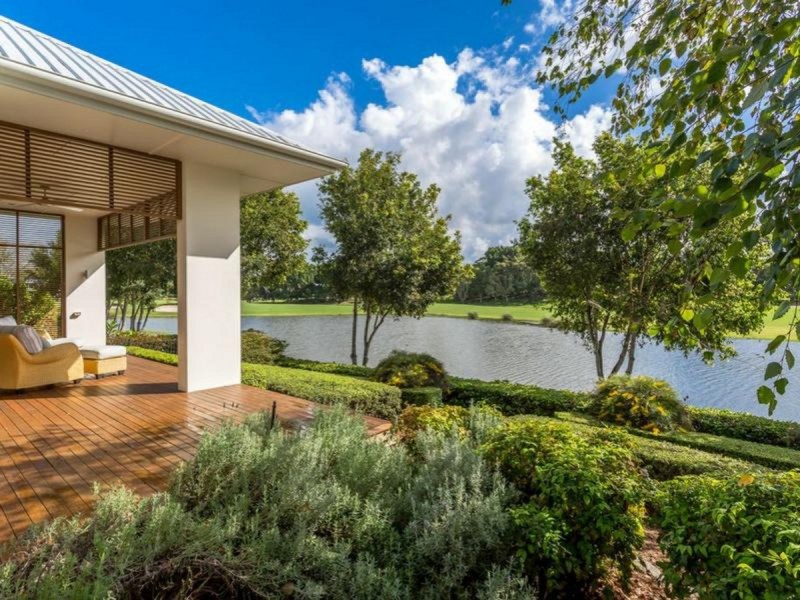 738 Peninsula Drive, Robina QLD 4226