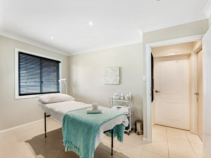 31 Tara Vista Boulevard, Highland Park QLD 4211