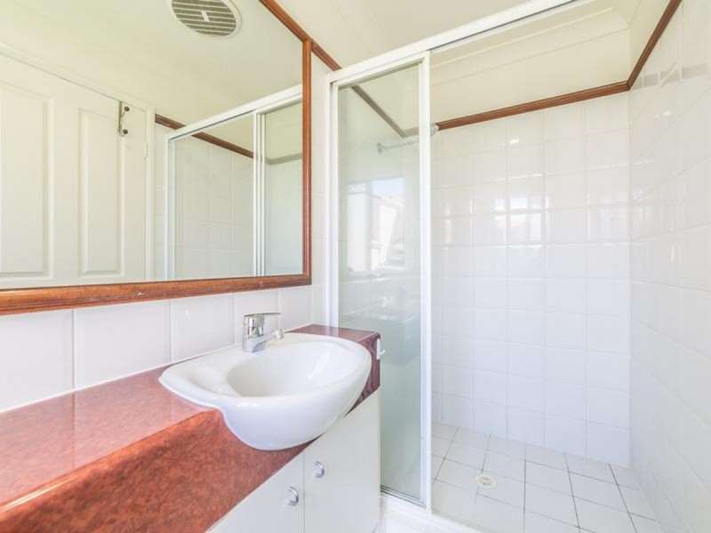 5/2-6 Ghilgai Road, Merrimac QLD 4226