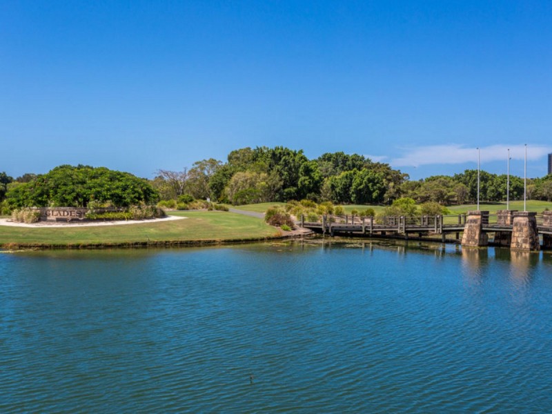 20-21/600 Glades Drive, Robina QLD 4226