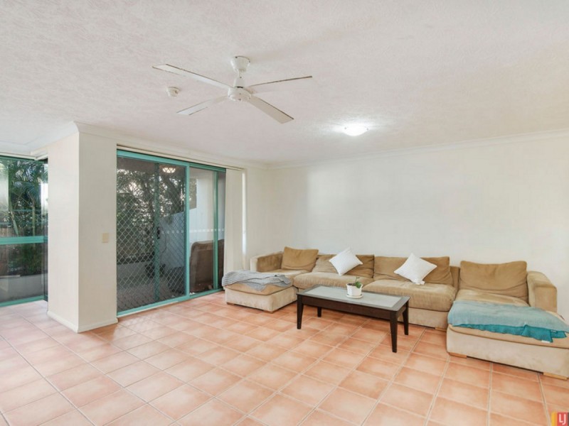 2/1 Burleigh Street, Burleigh Heads QLD 4220