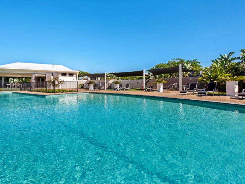 13 Peninsula Drive, Robina QLD 4226