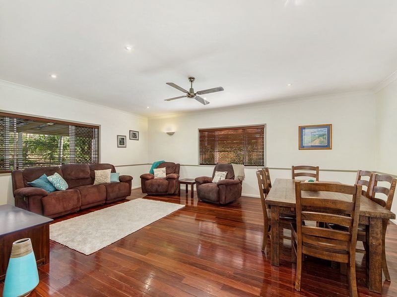 2 Trinity Place, Robina QLD 4226