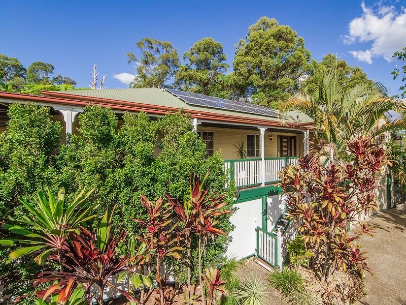 2 Trinity Place, Robina QLD 4226