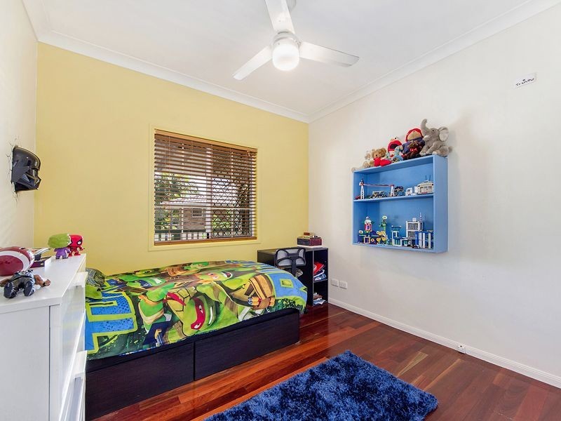 2 Trinity Place, Robina QLD 4226