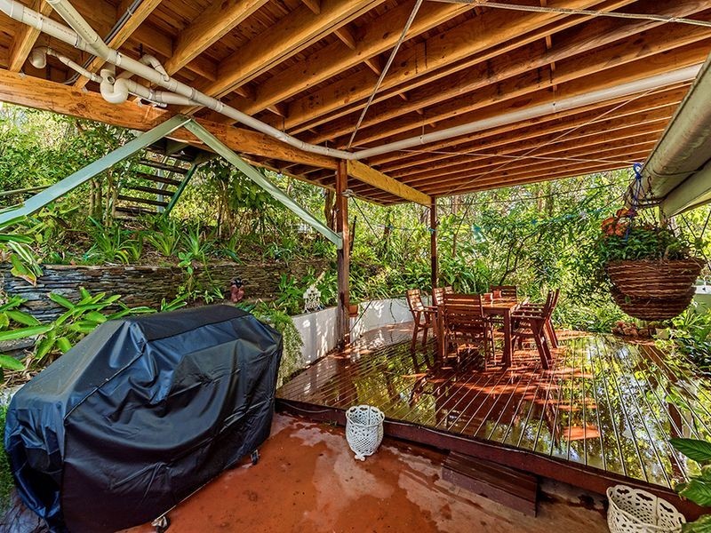 16 Cotton Street, Burleigh Heads QLD 4220