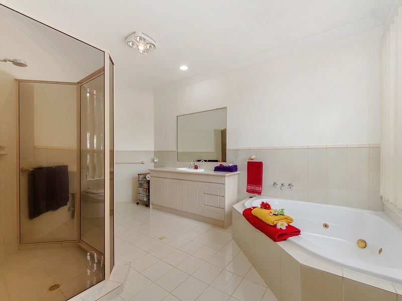 32 Wallaby Drive, Mudgeeraba QLD 4213