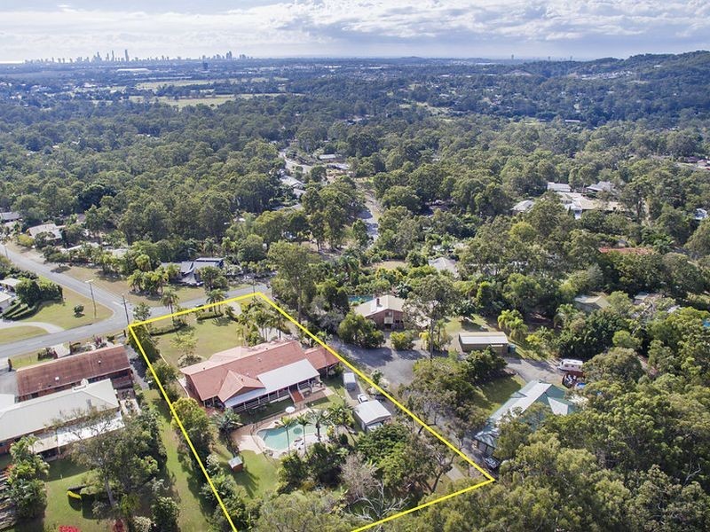 32 Wallaby Drive, Mudgeeraba QLD 4213