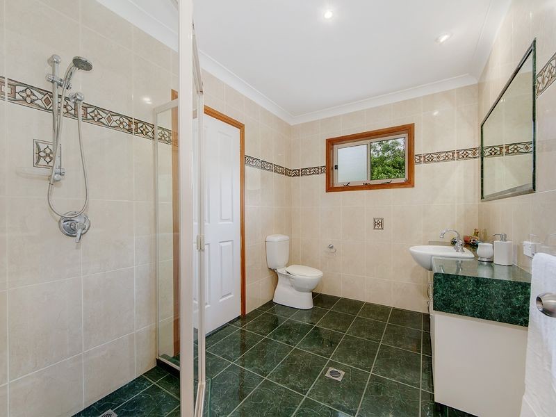 72 Brackenfield Court, Bonogin QLD 4213