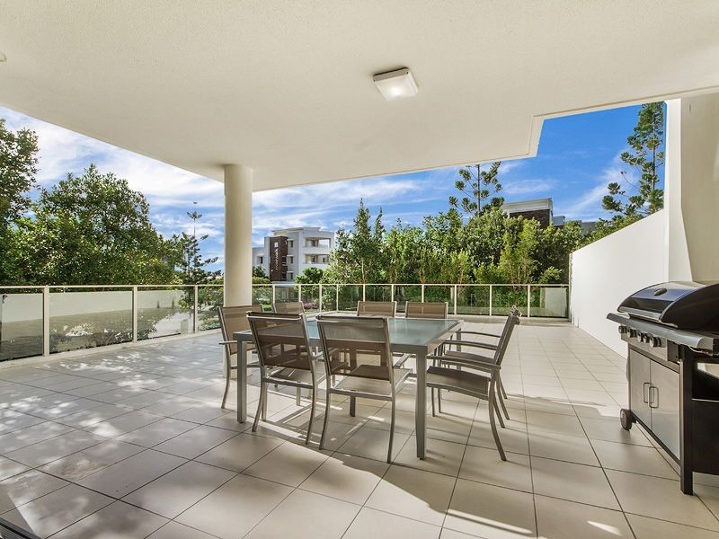 1/15 Laver Drive, Robina QLD 4226