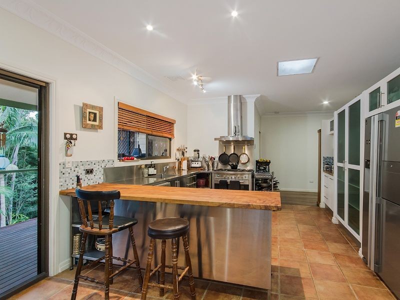 10 Nancy Yaun Court, Worongary QLD 4213