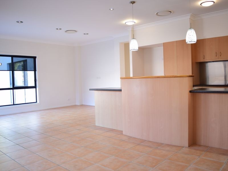 38 Straite Drive, Robina QLD 4226