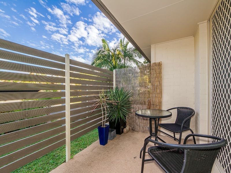 37 Renfrew Drive, Highland Park QLD 4211