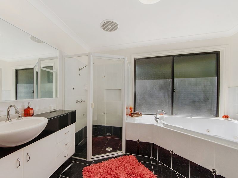 7 Riverlilly Street, Reedy Creek QLD 4227