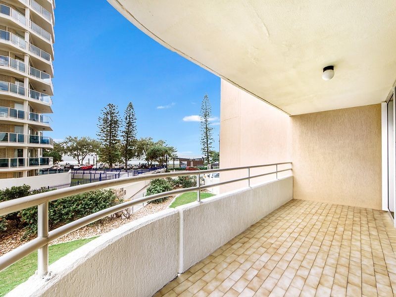 104/20 The Esplanade, Surfers Paradise QLD 4217