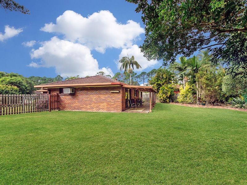 53 Rawlinna Drive, Mermaid Waters QLD 4218