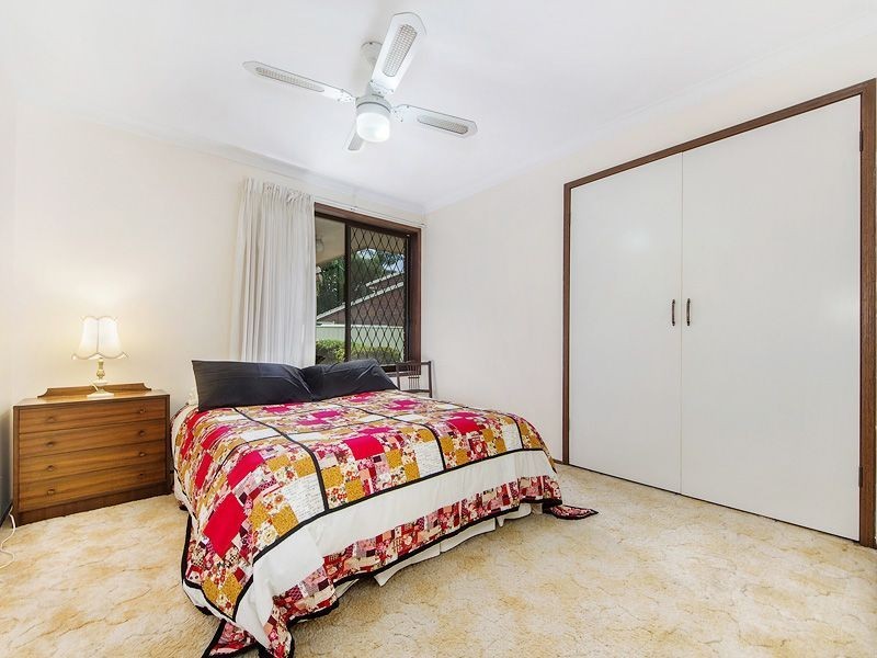 53 Rawlinna Drive, Mermaid Waters QLD 4218