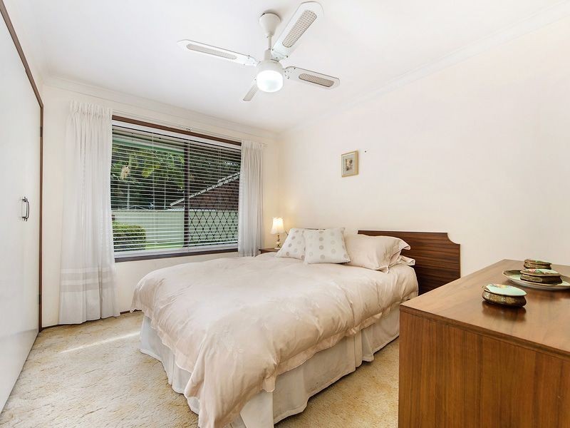 53 Rawlinna Drive, Mermaid Waters QLD 4218