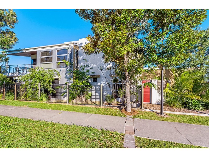 1/11 Cezaire Avenue, Varsity Lakes QLD 4227