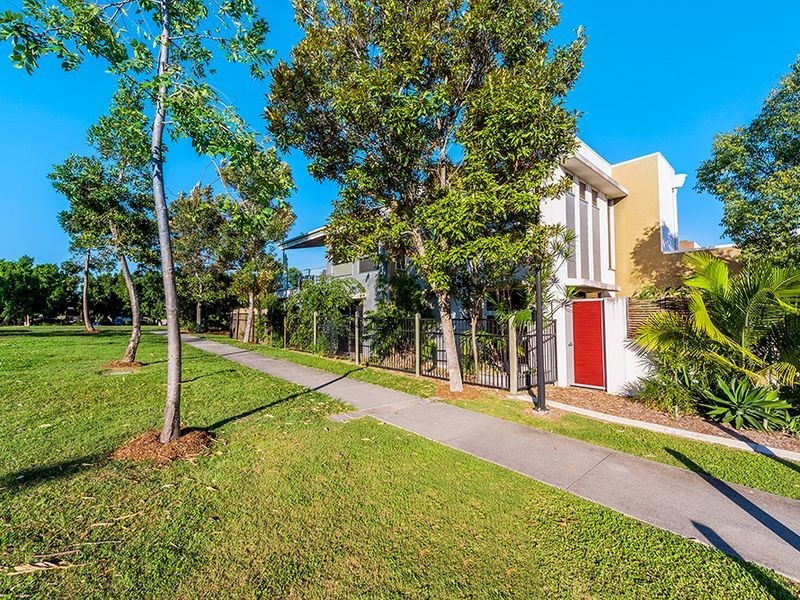 1/11 Cezaire Avenue, Varsity Lakes QLD 4227