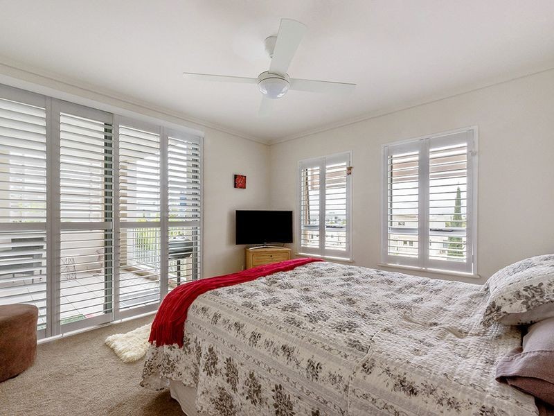 Unit 17/64 Riverwalk Avenue, Robina QLD 4226