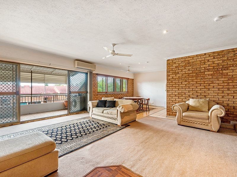 5/1 Angie Court, Mermaid Waters QLD 4218