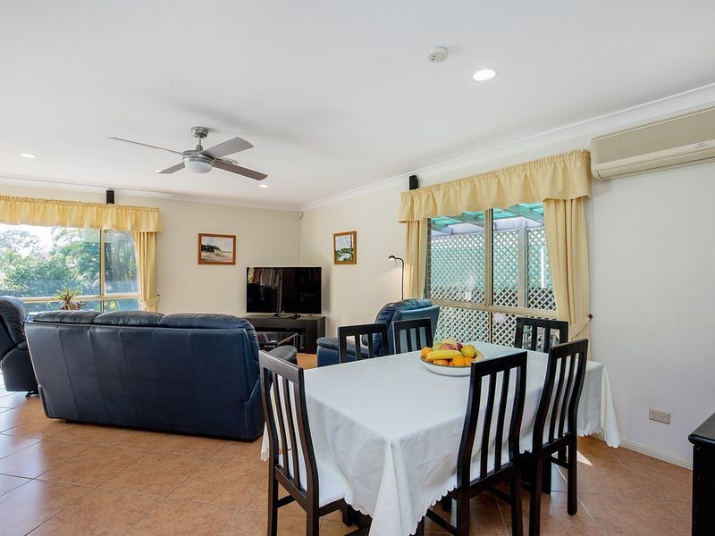 6 Anglesea Court, Robina QLD 4226