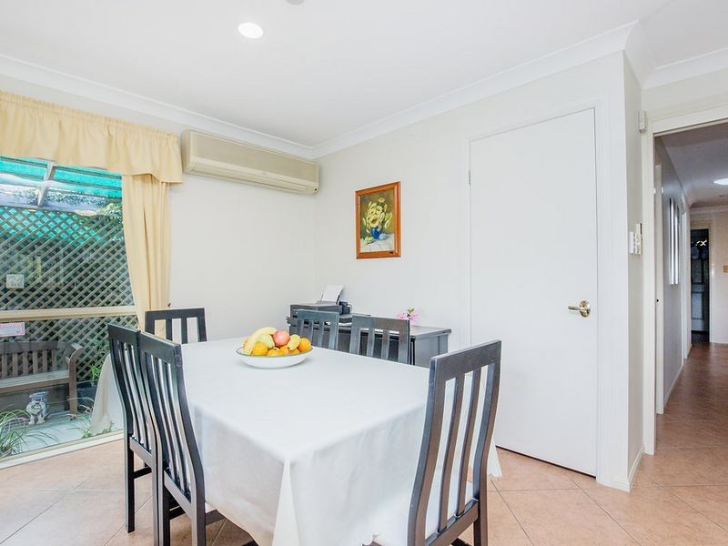 6 Anglesea Court, Robina QLD 4226