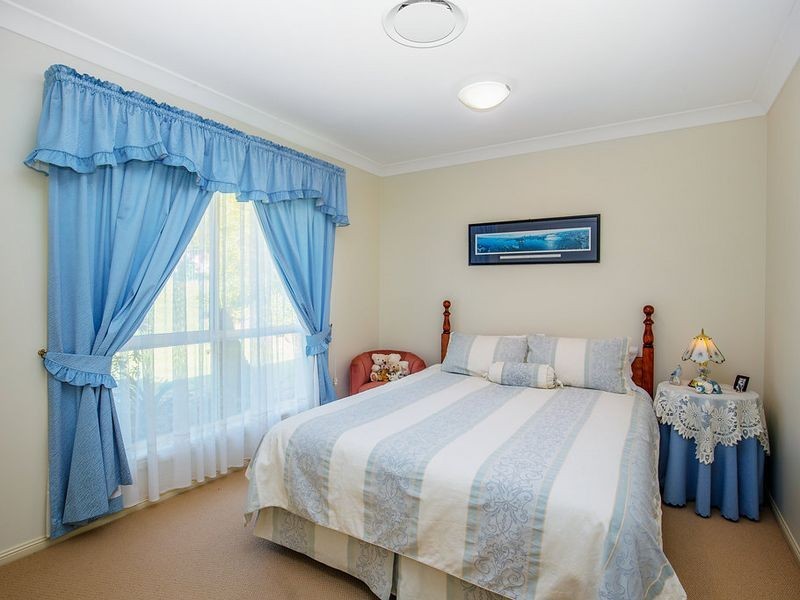 6 Anglesea Court, Robina QLD 4226