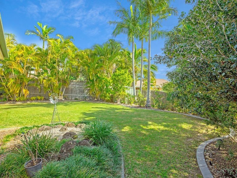 6 Anglesea Court, Robina QLD 4226