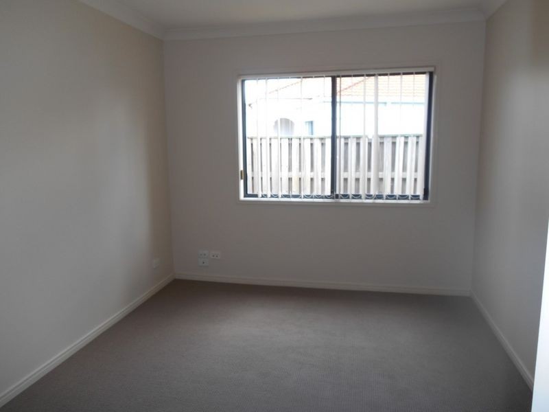 69 Olympus Drive, Robina QLD 4226