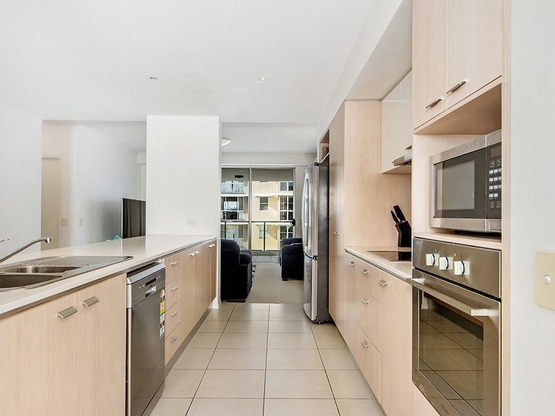 26/253 Varsity Parade, Varsity Lakes QLD 4227