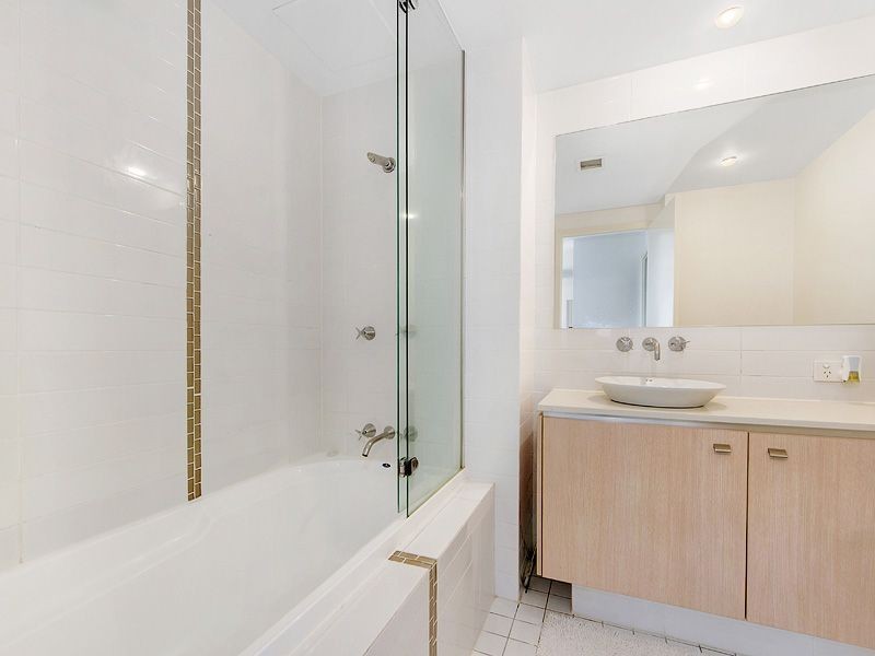 26/253 Varsity Parade, Varsity Lakes QLD 4227