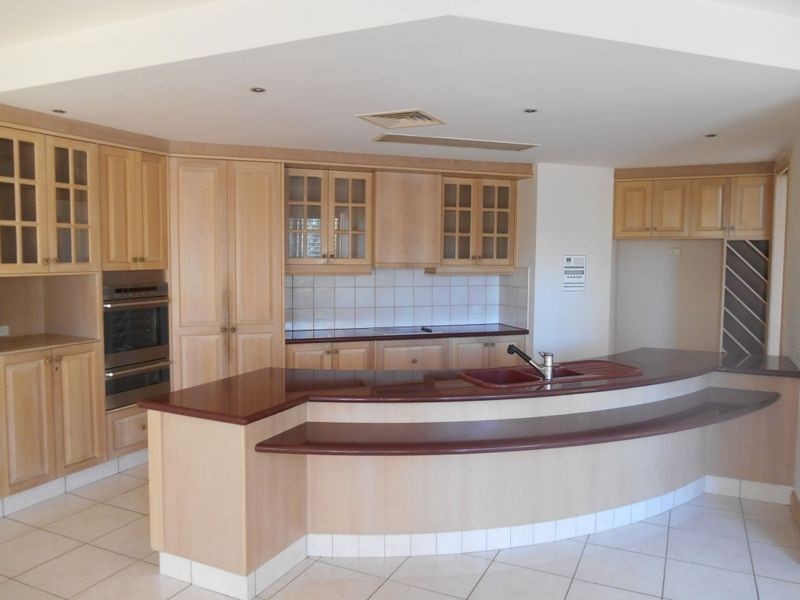 25 Kirralee Drive, Robina QLD 4226