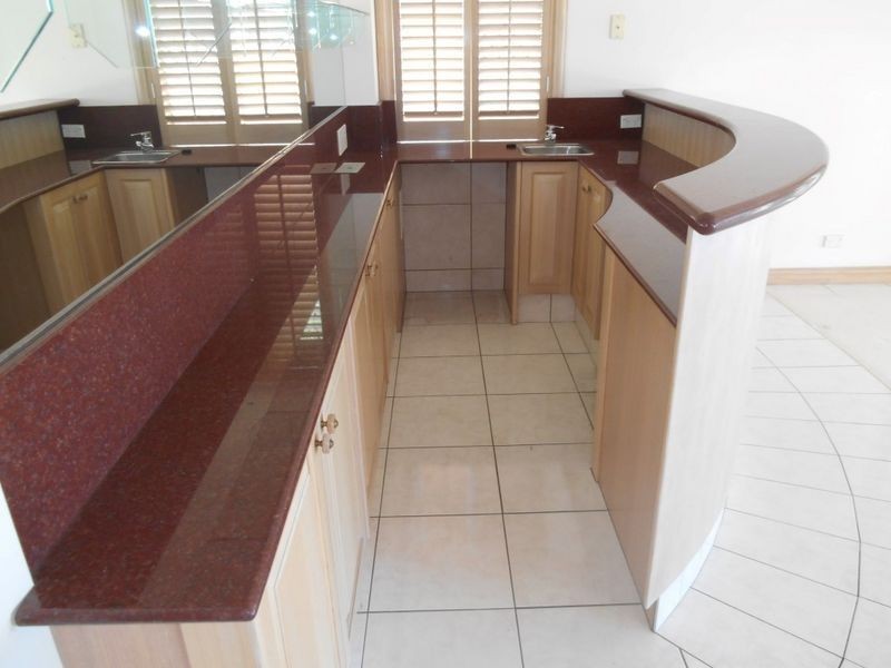 25 Kirralee Drive, Robina QLD 4226