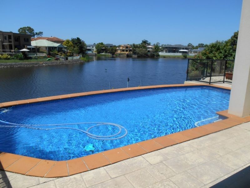 25 Kirralee Drive, Robina QLD 4226