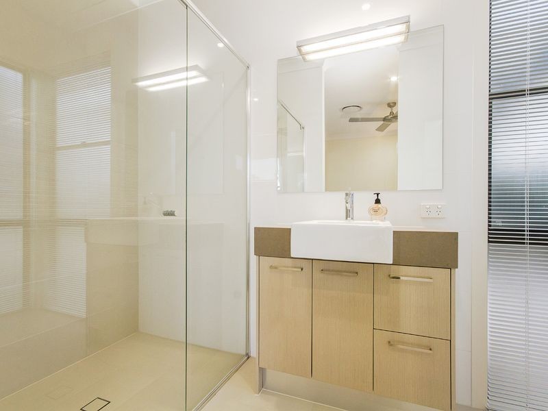 1/22 Andromeda Parade, Robina QLD 4226