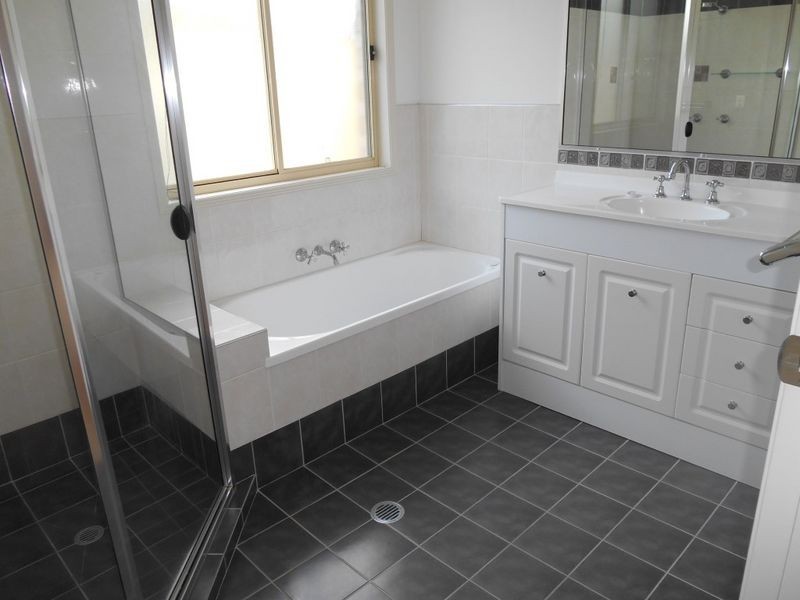 5 Mountain Ash Circuit, Robina QLD 4226